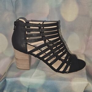 NWT Black "Report" Strappy Heeled Sandals